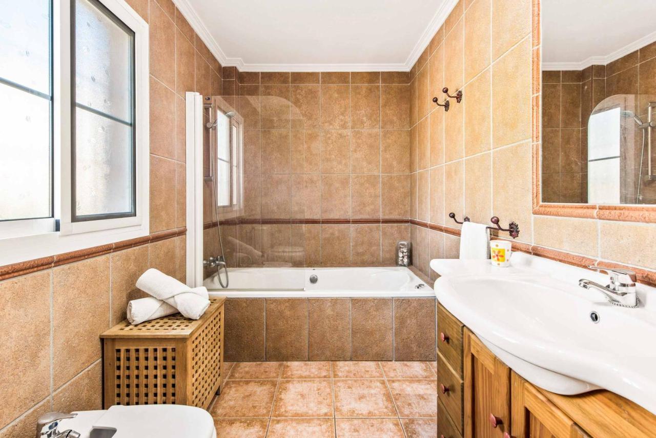 Villa Sol Нерха Екстер'єр фото