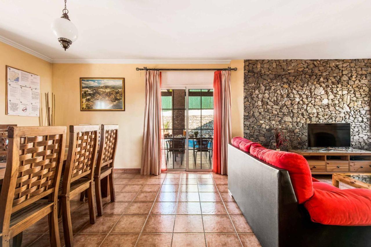 Villa Sol Нерха Екстер'єр фото
