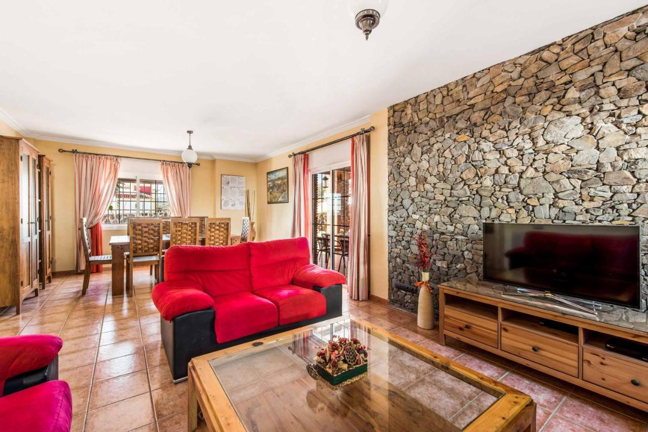 Villa Sol Нерха Екстер'єр фото